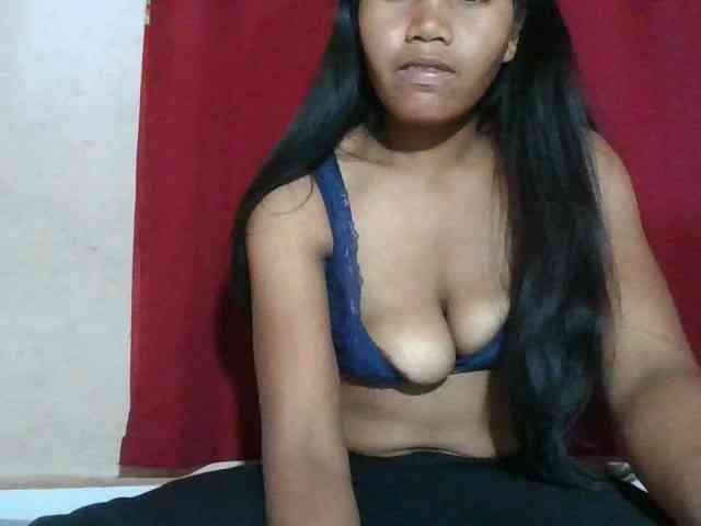 Keziah34 webcam