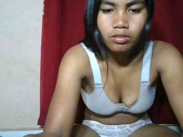 Keziah34 webcam