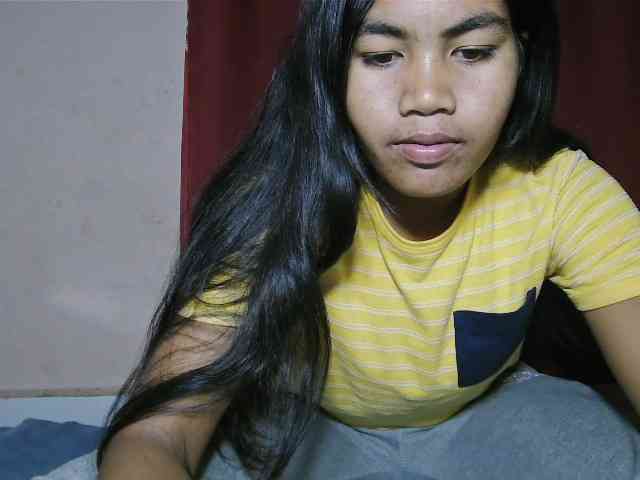Keziah34 webcam