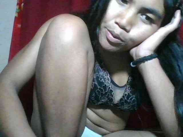 Keziah34 webcam