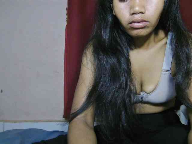 Keziah34 webcam