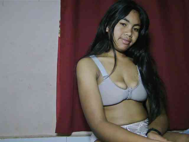 Keziah34 webcam