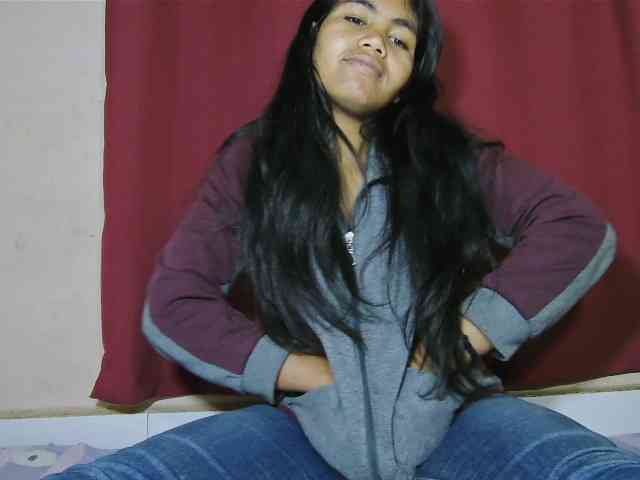 Keziah34 webcam
