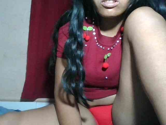 Keziah34 webcam