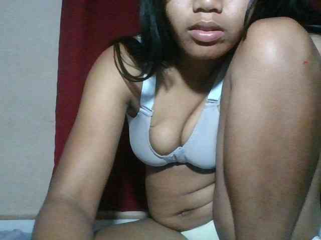 Keziah34 Live Webcam on BongaCams