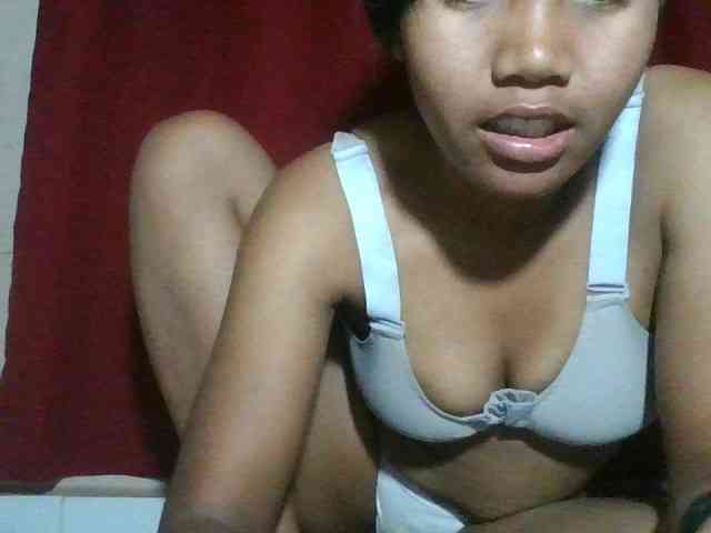 Keziah34 webcam