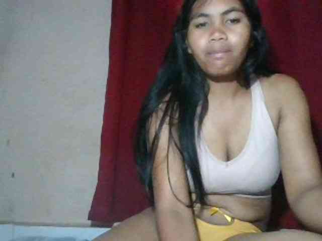 Keziah34 webcam