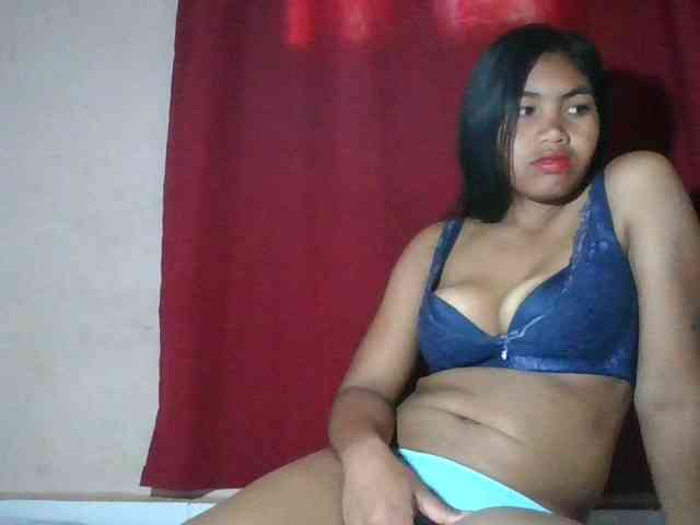 Keziah34 webcam