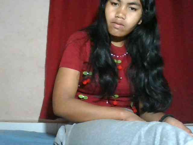Keziah34 webcam
