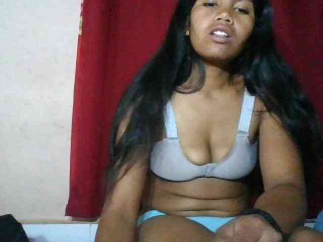 Keziah34 webcam