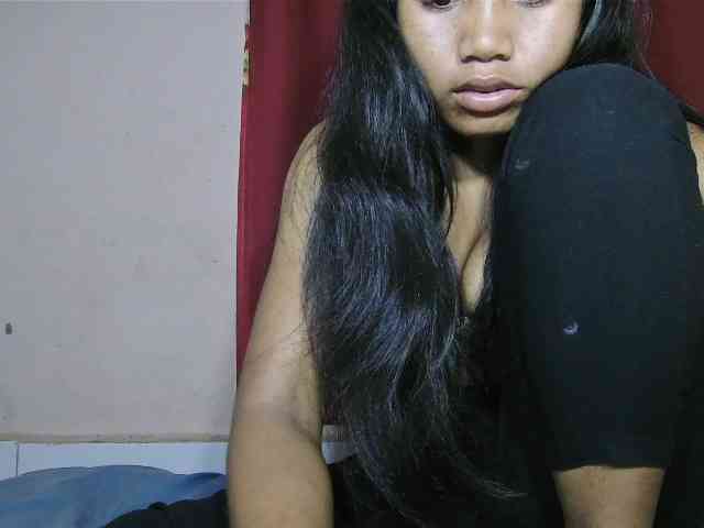 Keziah34 webcam