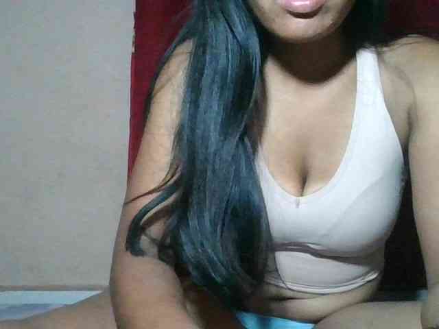 Modella: Keziah34