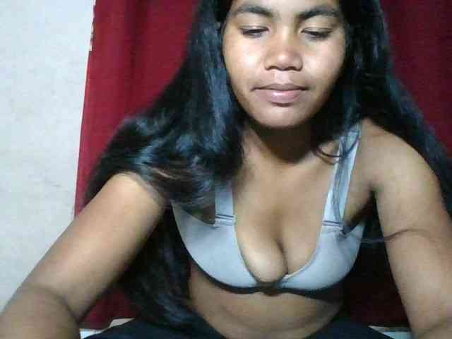 Keziah34 webcam