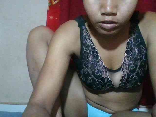 Keziah34 webcam