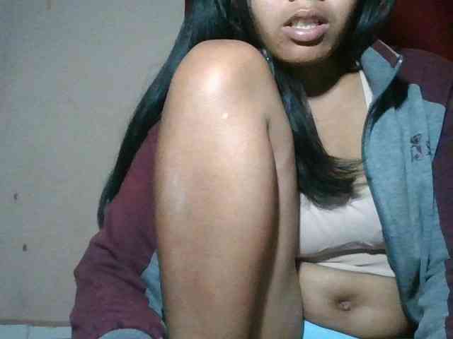 Keziah34 webcam