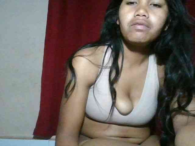 Keziah34 webcam
