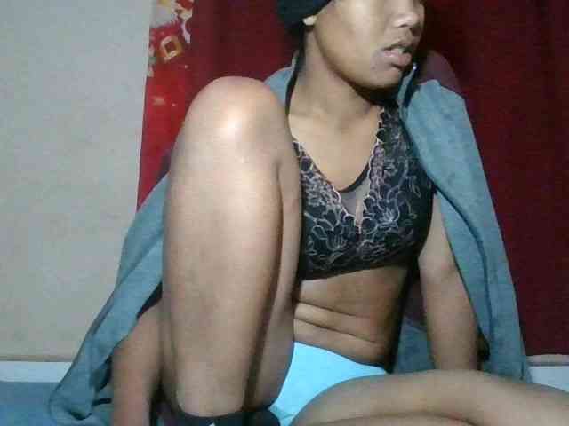 Keziah34 webcam