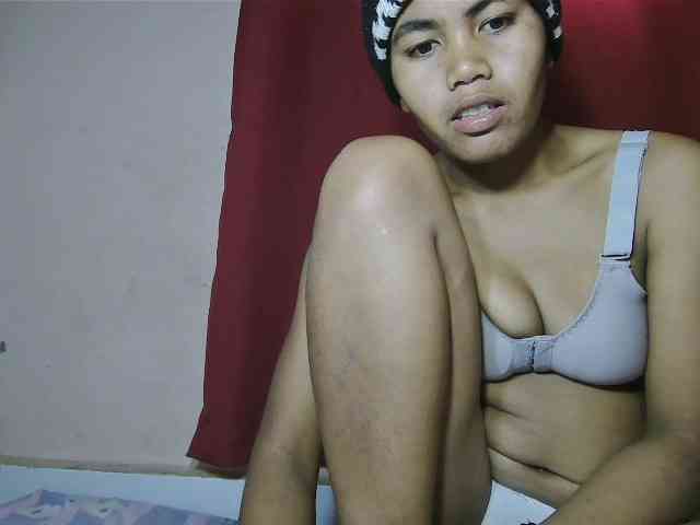 Keziah34 webcam