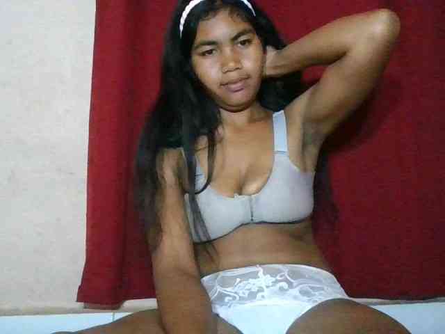 Keziah34 webcam