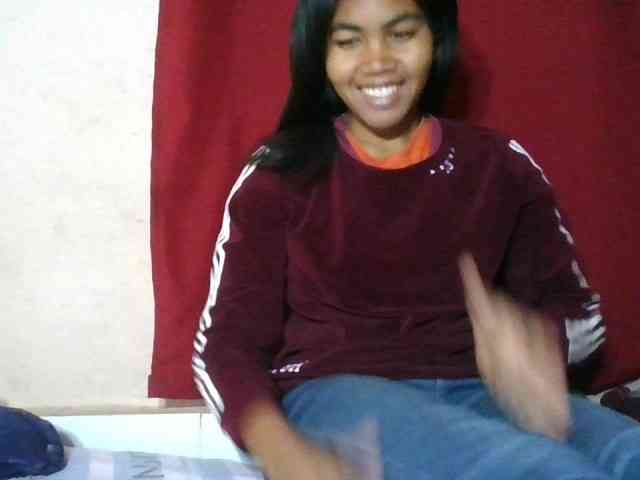 Keziah34 webcam