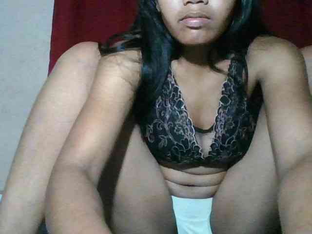 Keziah34 webcam