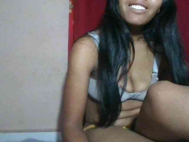 Keziah34 webcam