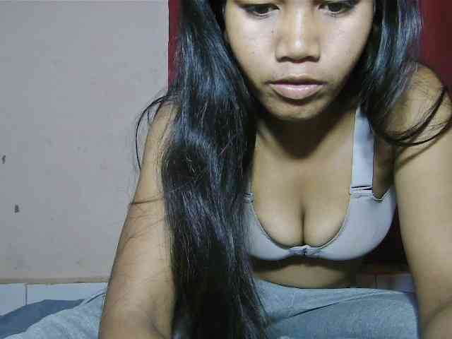 Keziah34 webcam