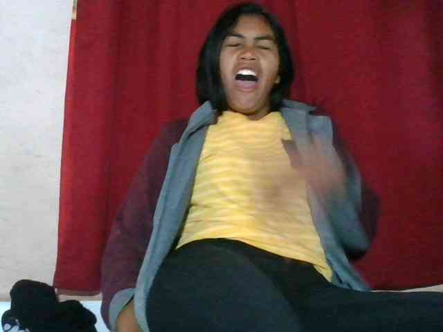 Keziah34 webcam