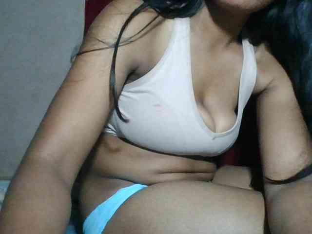 Keziah34 webcam