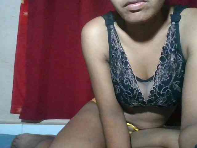 Keziah34 webcam
