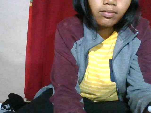 Keziah34 webcam
