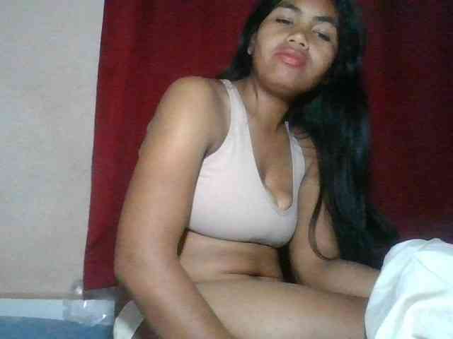 Keziah34 webcam