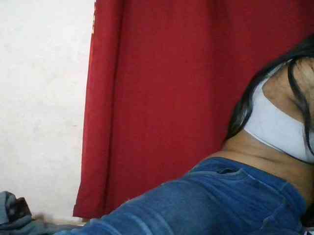 Keziah34 webcam