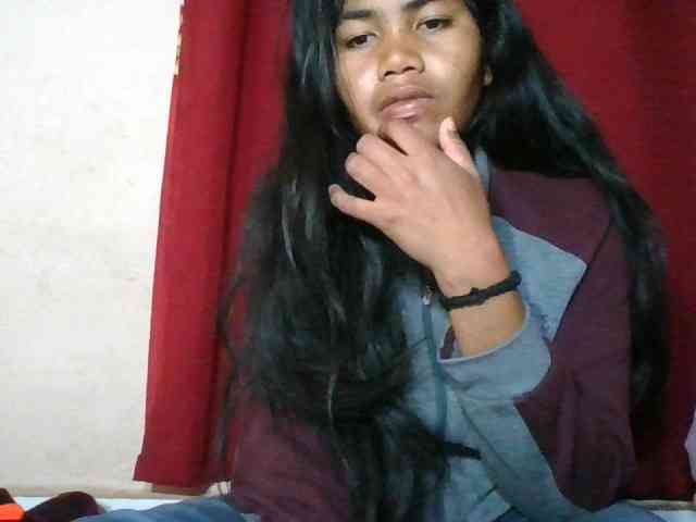 Keziah34 webcam