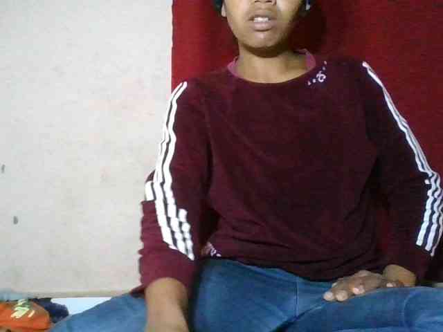 Keziah34 webcam