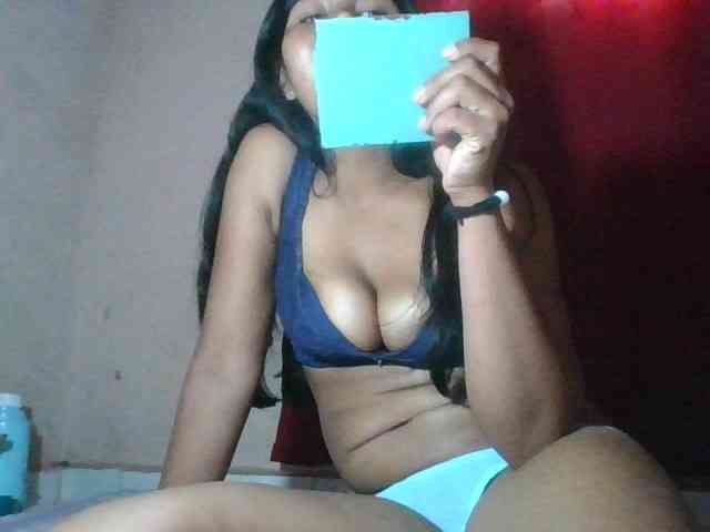 Keziah34 webcam
