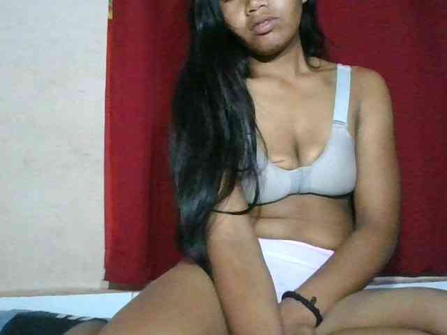 Keziah34 webcam