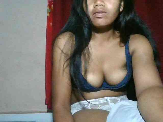 Keziah34 webcam
