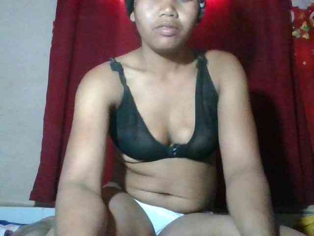 Keziah34 webcam