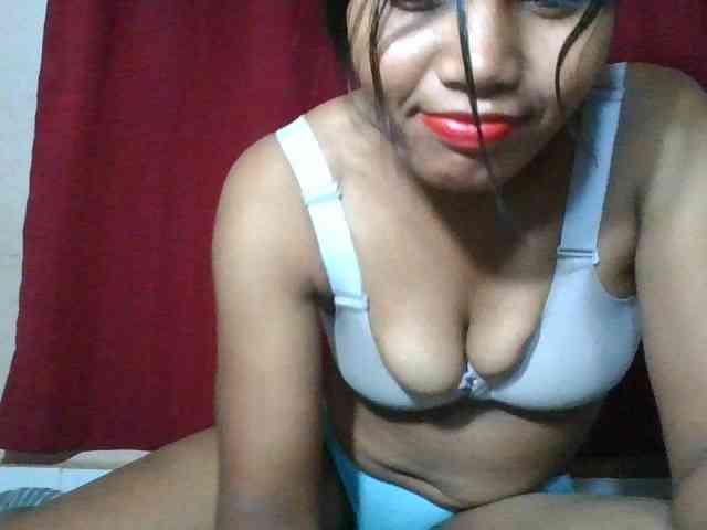 Keziah34 webcam