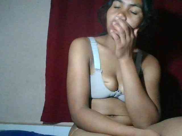 Keziah34 webcam