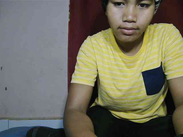 Keziah34 webcam