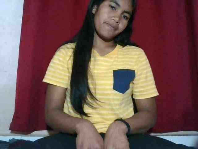 Keziah34 webcam