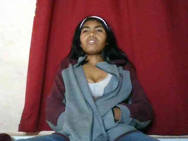 Keziah34 webcam