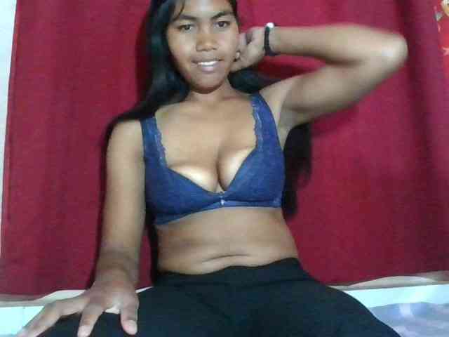 Keziah34 webcam
