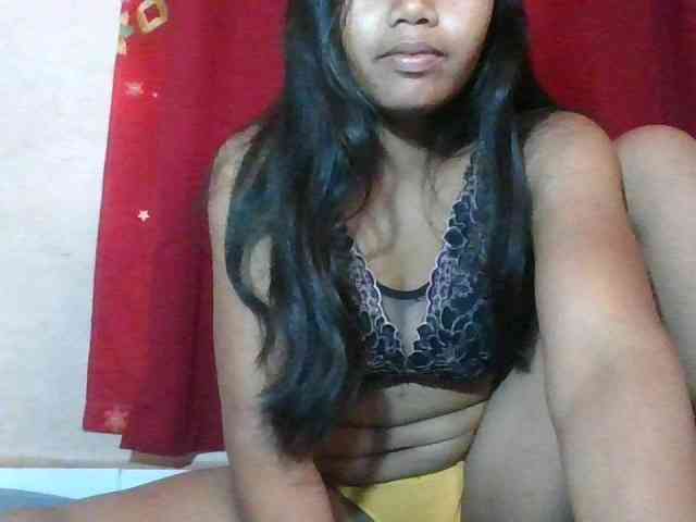 Keziah34 webcam