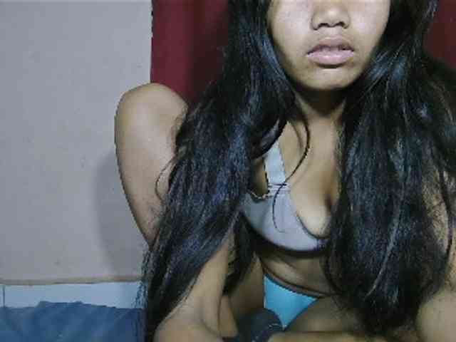 Keziah34 webcam