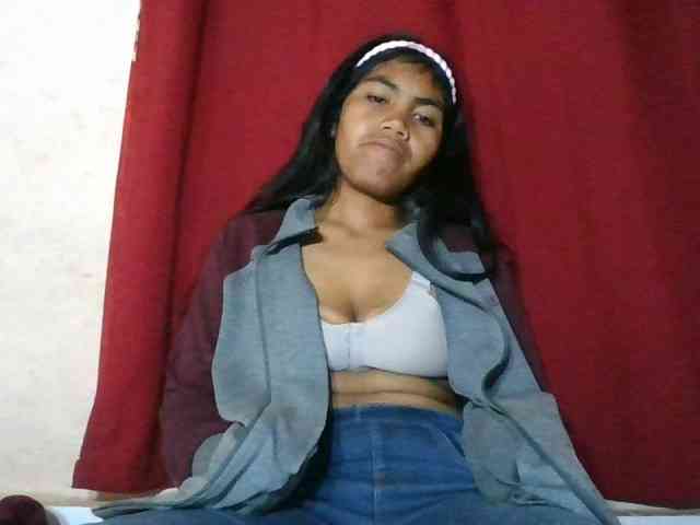 Keziah34 webcam