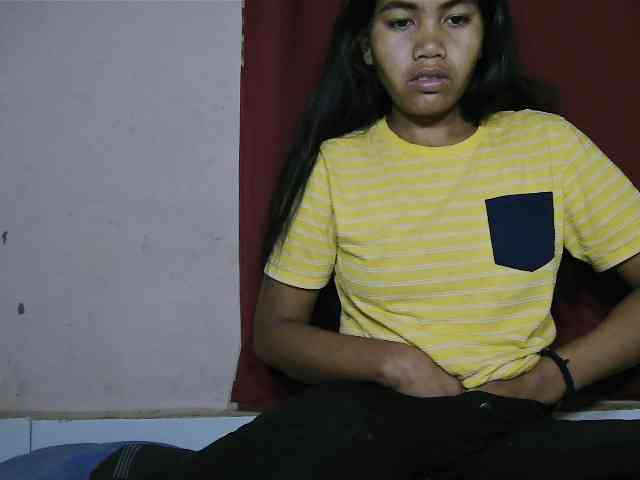 Keziah34 webcam