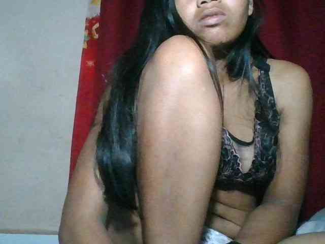 Keziah34 webcam